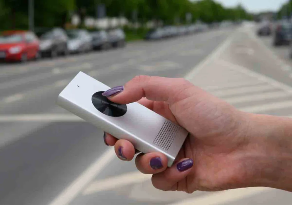 AI-мови Enence нова модель AI-мови Enence